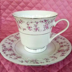 Vintage 1986 F.T.D.A. Tea Cup and Saucer